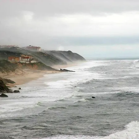 Cosy In With Shared Pool - 45 Sqm Pataias