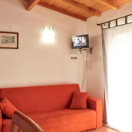 Apartment Cosy In With Shared Pool - 45 Sqm *