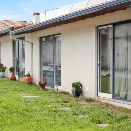 Apartment Cosy In With Shared Pool - 45 Sqm Pataias