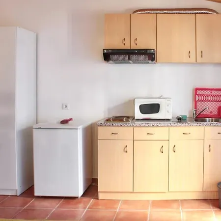 Apartment Cosy In With Shared Pool - 45 Sqm *