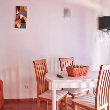 Cosy In With Shared Pool - 45 Sqm Pataias