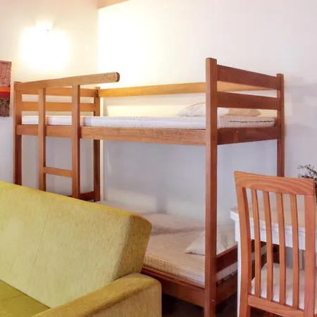 Apartment Cosy In With Shared Pool - 45 Sqm *