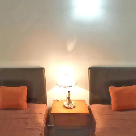 Cosy In With Shared Pool - 45 Sqm