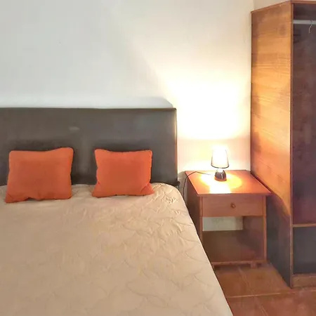 Apartment Cosy In With Shared Pool - 45 Sqm *